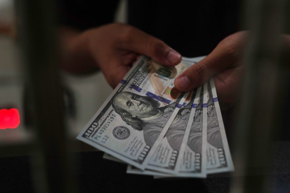 Brasil registra déficit de US$ 2,9 bilhões nas contas externas em maio