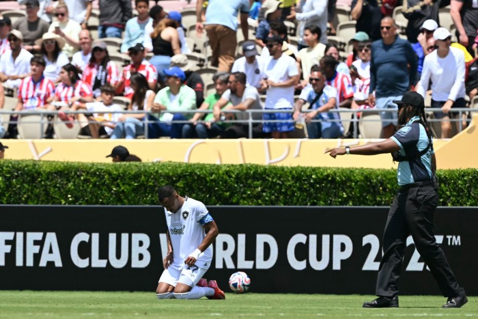'Não queremos parar por aqui', diz Marlon Freitas após classificação do Botafogo às oitavas final do Mundial