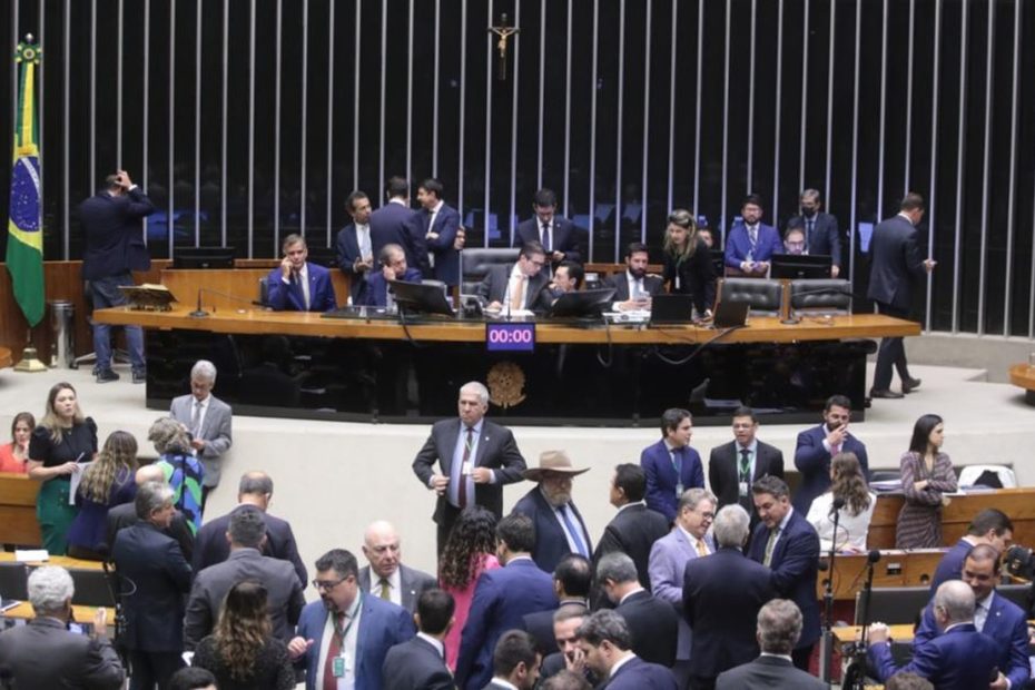 entenda o que diz o texto; Câmara aprovou projeto que anula medida do governo