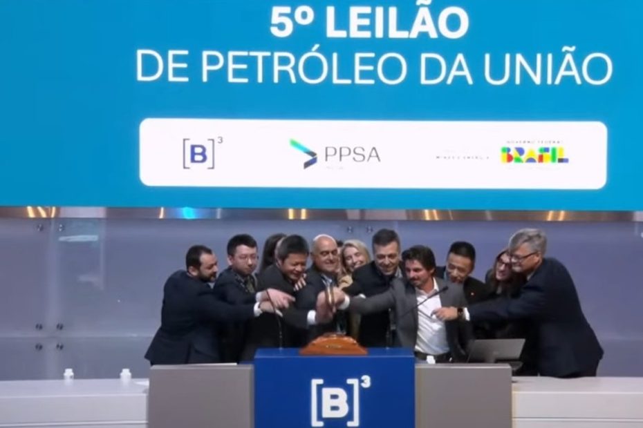 leilão arrecada R$ 28 bilhões e supera expectativas com ajuda da Petrobras
