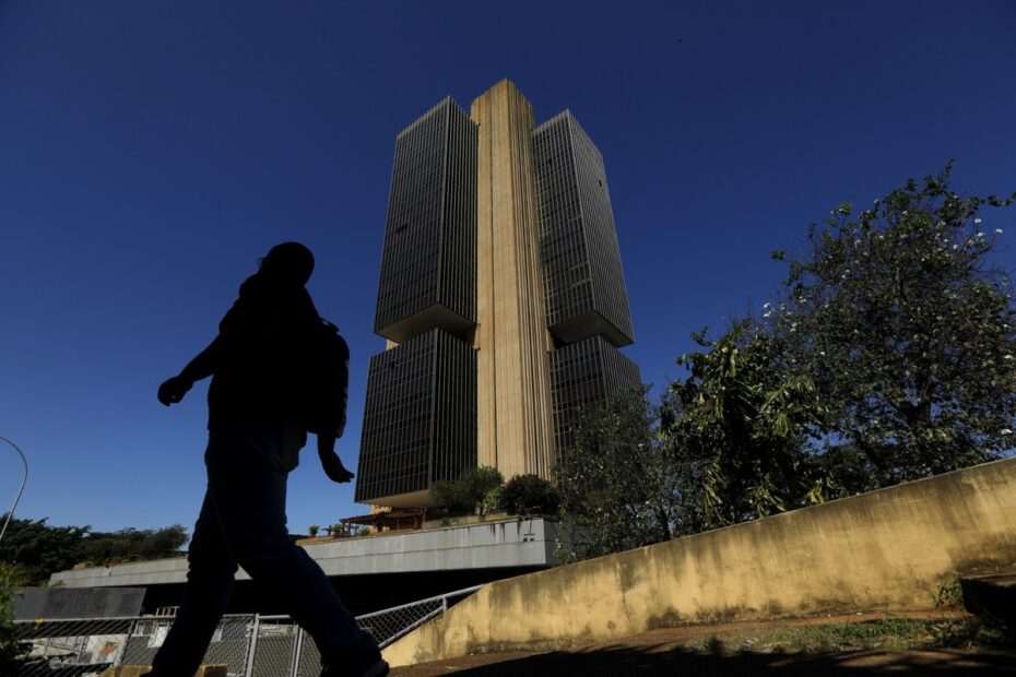 Incerteza recomenda cautela para decisões futuras sobre juros
