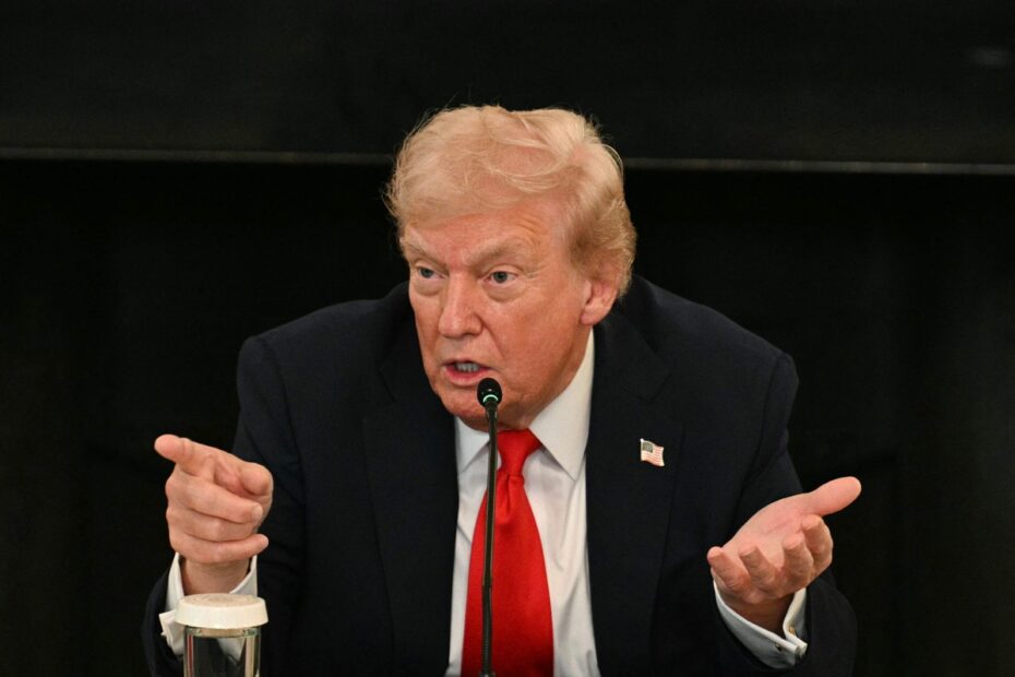Trump exige que governo dos EUA o indenize com R$ 1,2 bilhões por tê-lo investigado